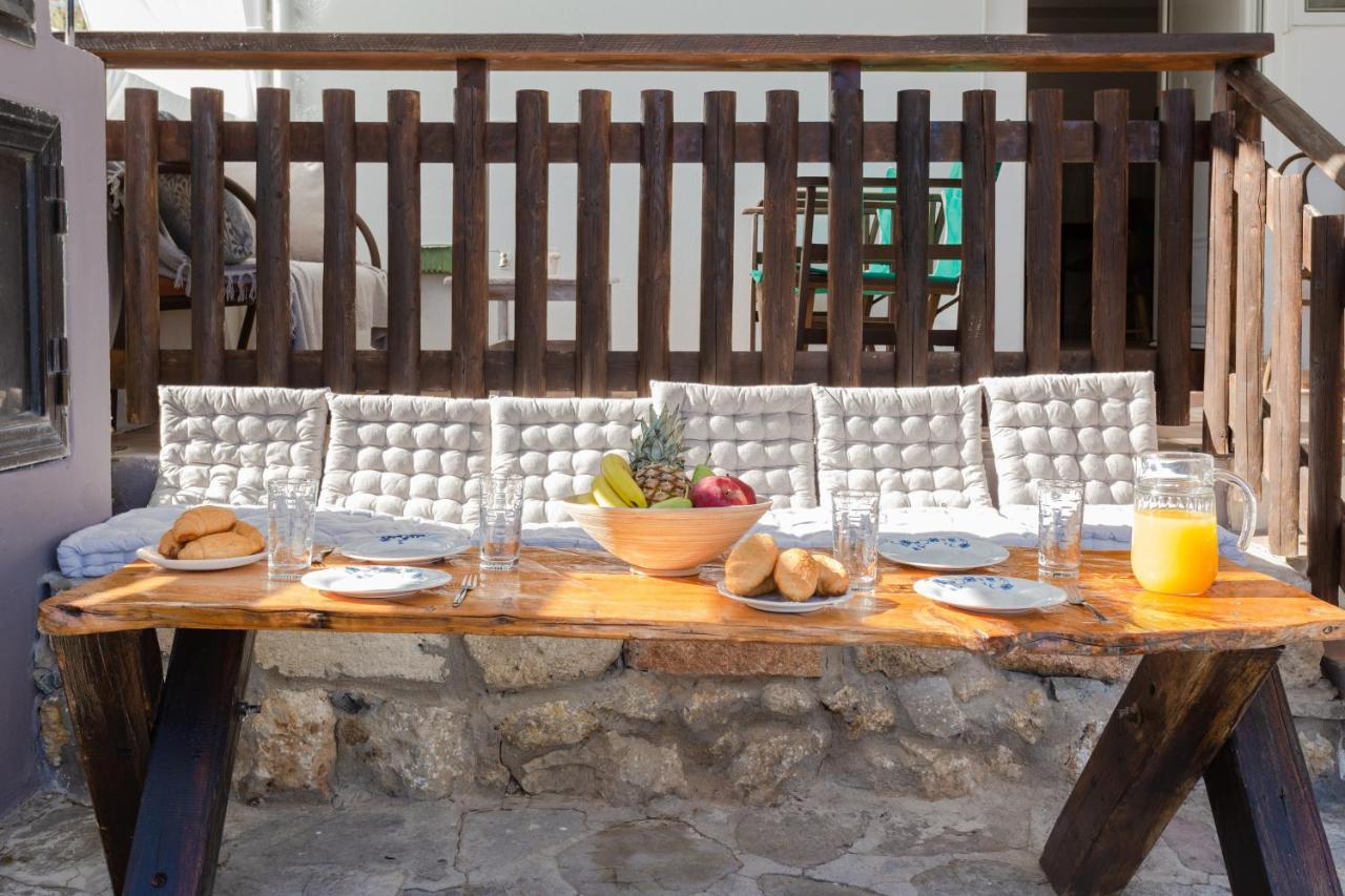 Christos Studios And Family Apartments Stegna Exterior foto