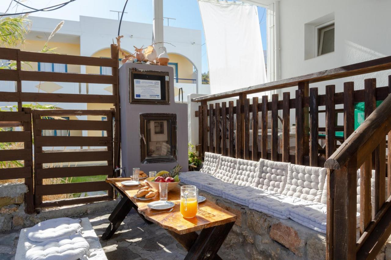Christos Studios And Family Apartments Stegna Exterior foto