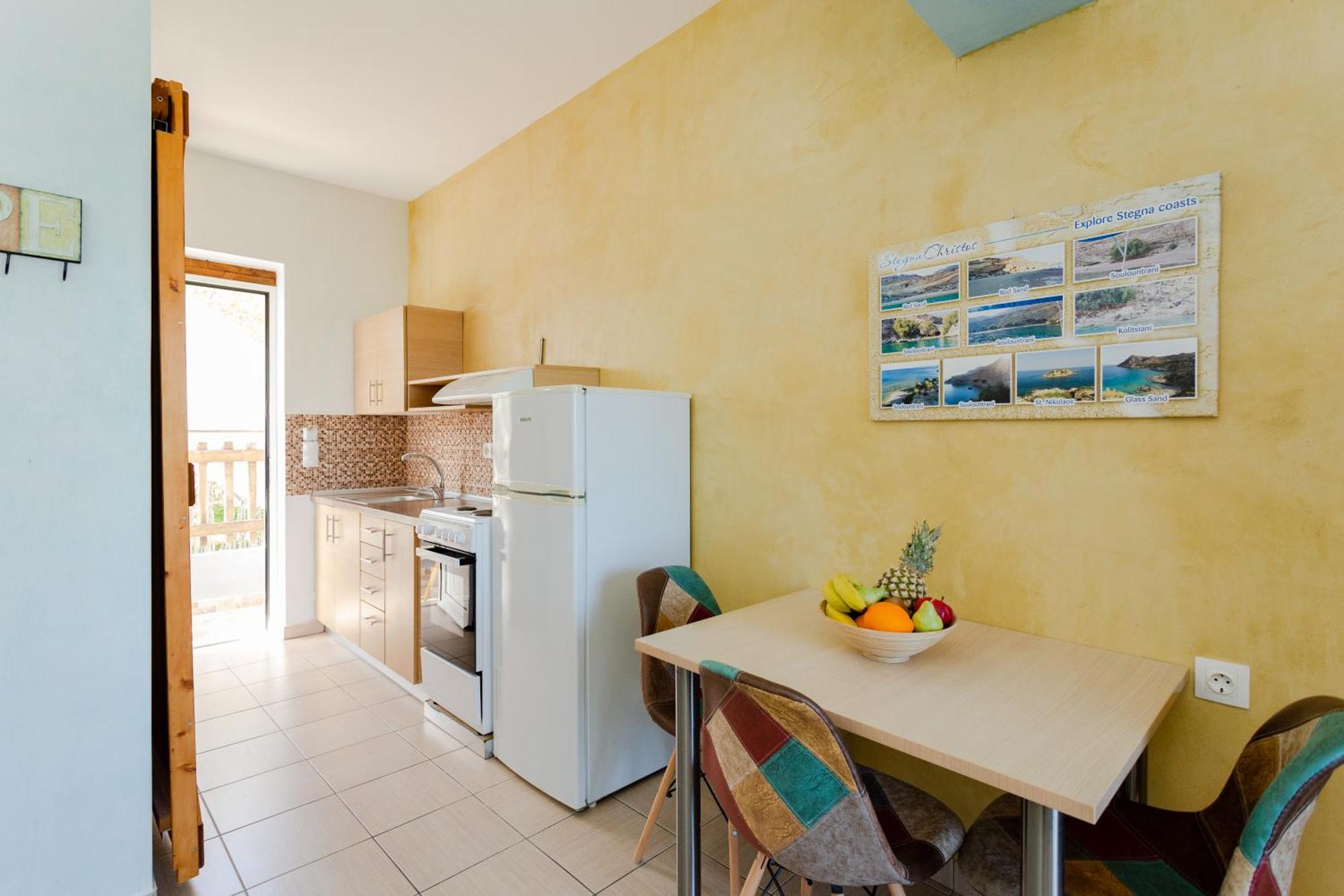 Christos Studios And Family Apartments Stegna Quarto foto
